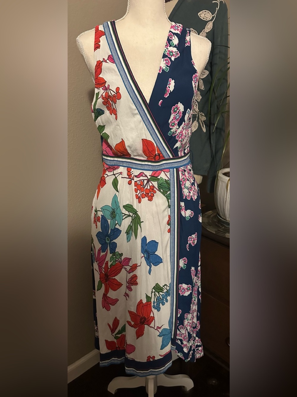 Anthropologie Maeve botanica Asymmetrical Floral Wrap Dress - Picture 4 of 9